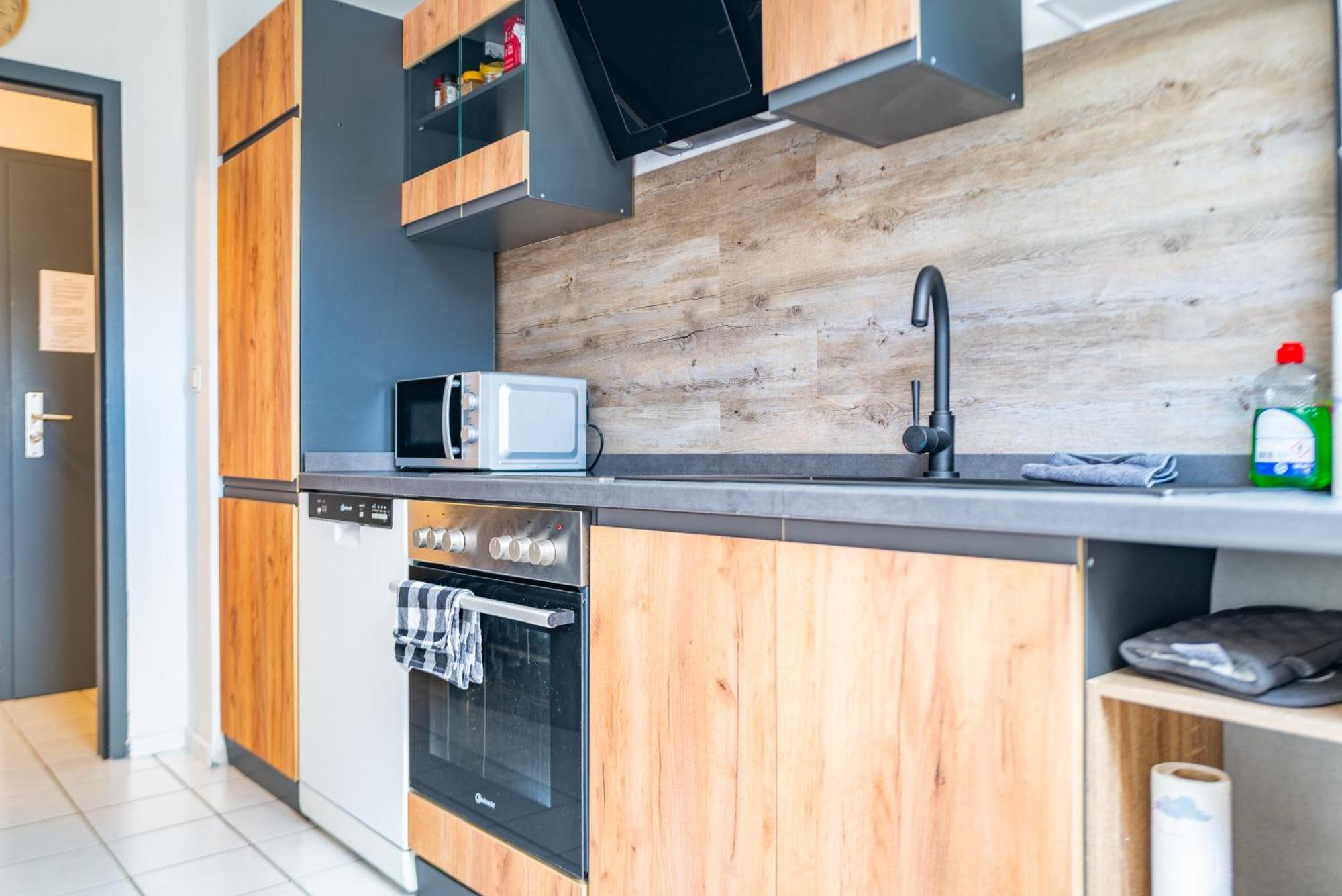 #622 Gemuetliche Mit Disney, Amazon Und Netflix Appartement Essen
